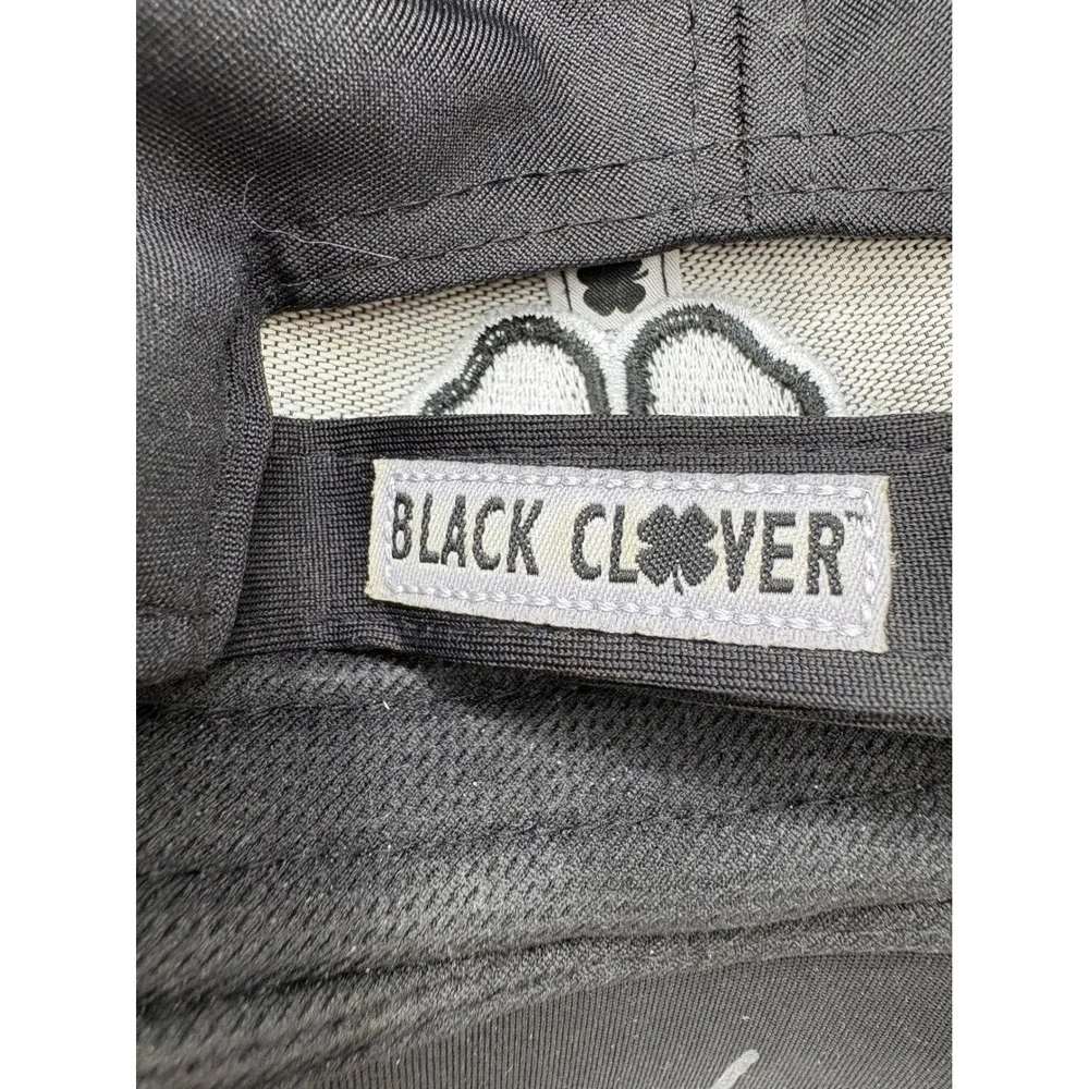 Black Clover Live Lucky Adjustable Baseball Cap Hat Black Embroidered Logo Mens